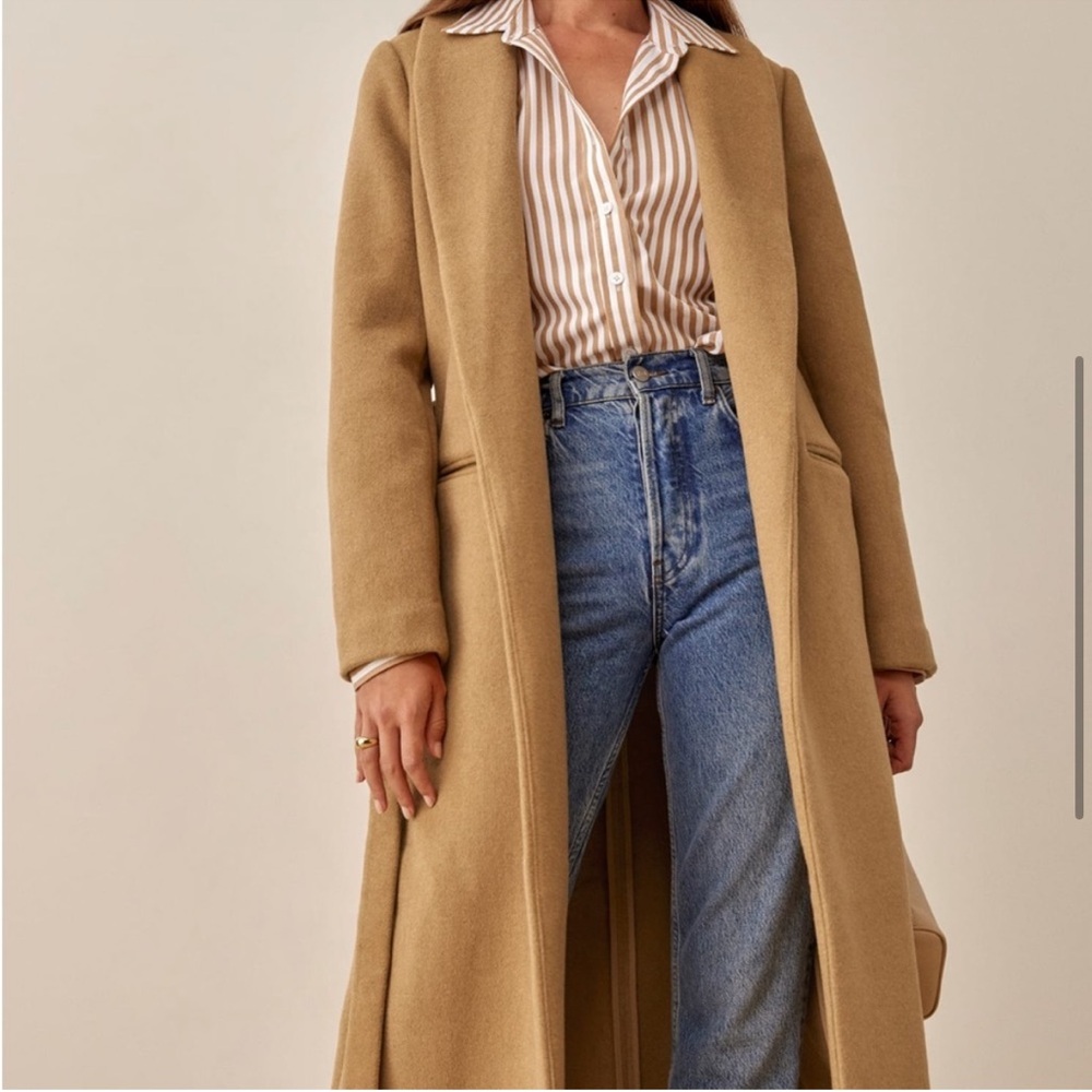 SOLD ON DEPOP Reformation Greenwich Camel Coat with Tie Belt